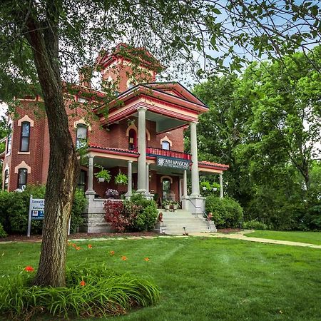 Lyons Twin Mansions Hotel Fort Scott Ngoại thất bức ảnh