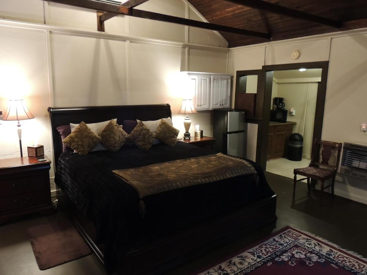 Lyons Twin Mansions Hotel Fort Scott Ngoại thất bức ảnh